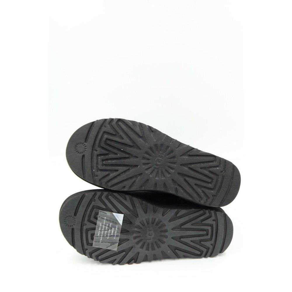 Women's Shoes UGG BAILEY BUTTON II Twinface Sheepskin Boots BLACK Size 5 - Picture 7 of 11